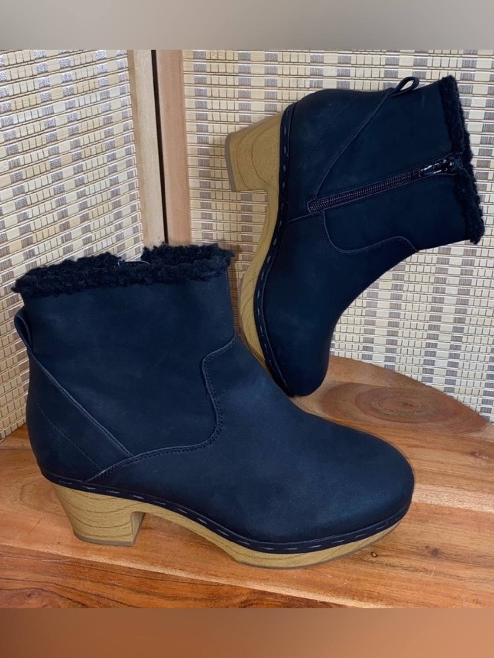 Style & Co Woman’s 9.5M Townaa Winter Faux Fur Ankle Black Boots